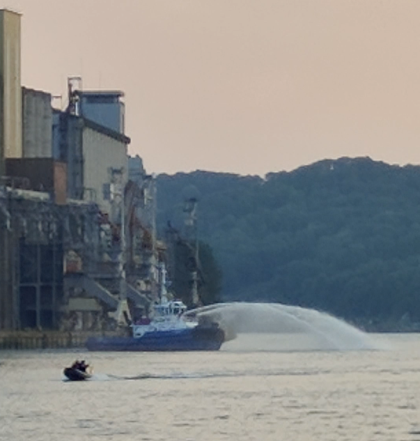 Gaspillage d’eau à l’Armada, les riverains choqués ! Gaspillage d’eau à l’Armada, les riverains choqués !